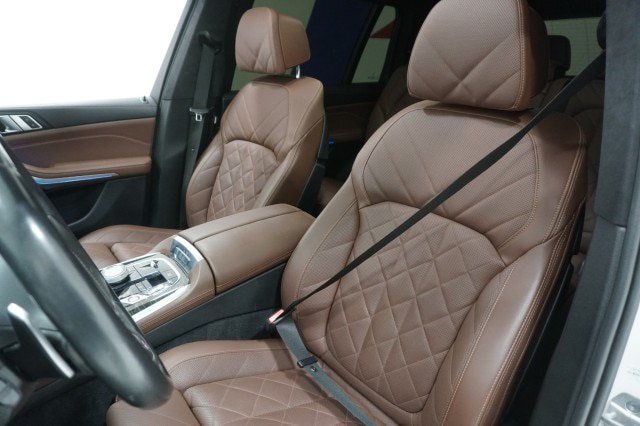 Used 2024 BMW X7 xDrive40i w/ Executive Package AWD/4WD image 21
