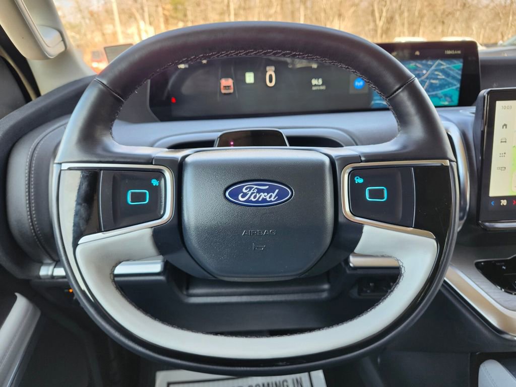 Certified 2025 Ford Expedition Platinum image 31