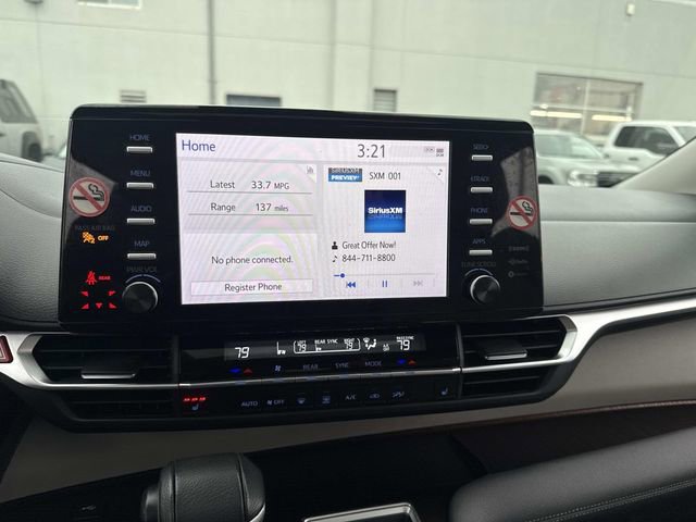 Used 2024 Toyota Sienna XLE image 28