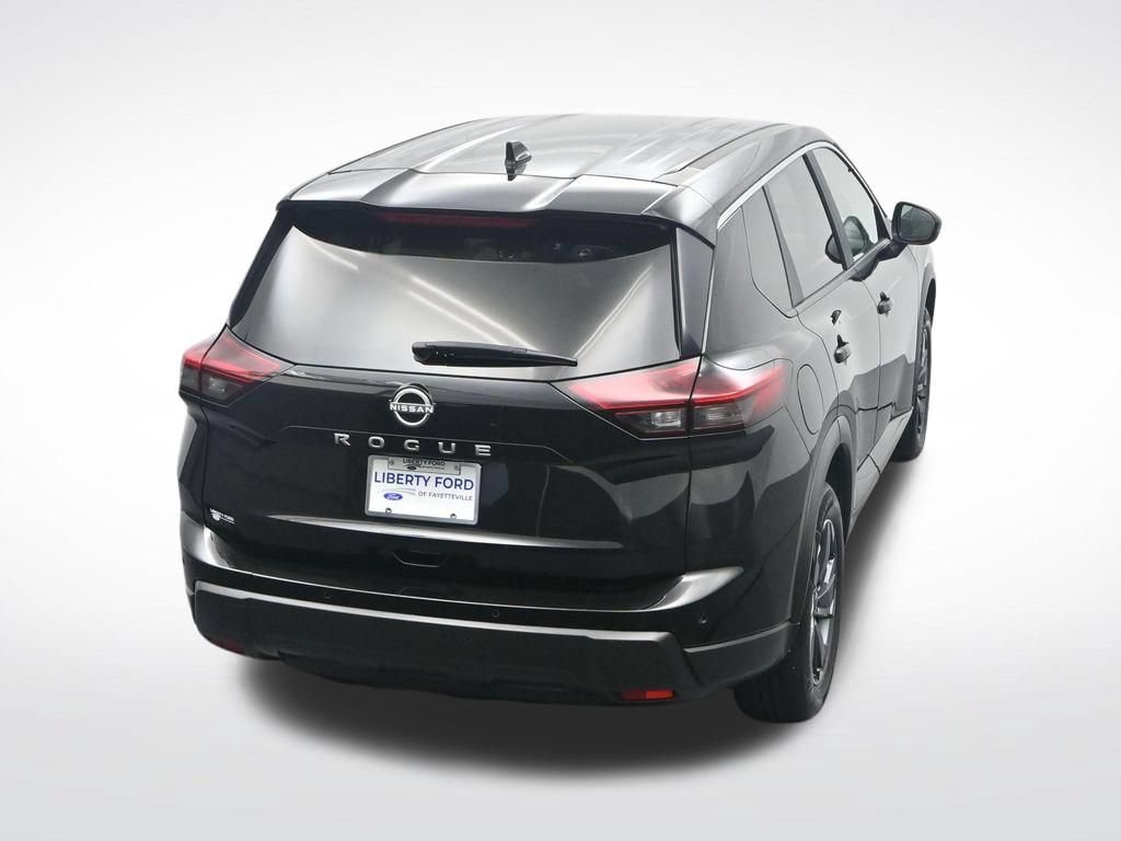 Used 2025 Nissan Rogue SV FWD image 36
