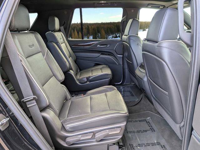 Used 2022 Cadillac Escalade Premium Luxury image 28