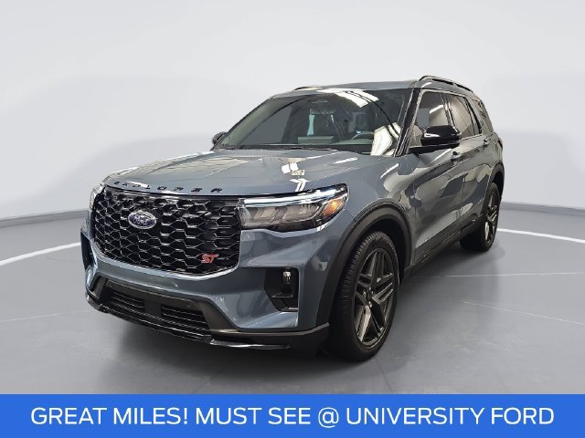 Certified 2026 Ford Explorer ST w/ Sun And Sound Package AWD/4WD image 7