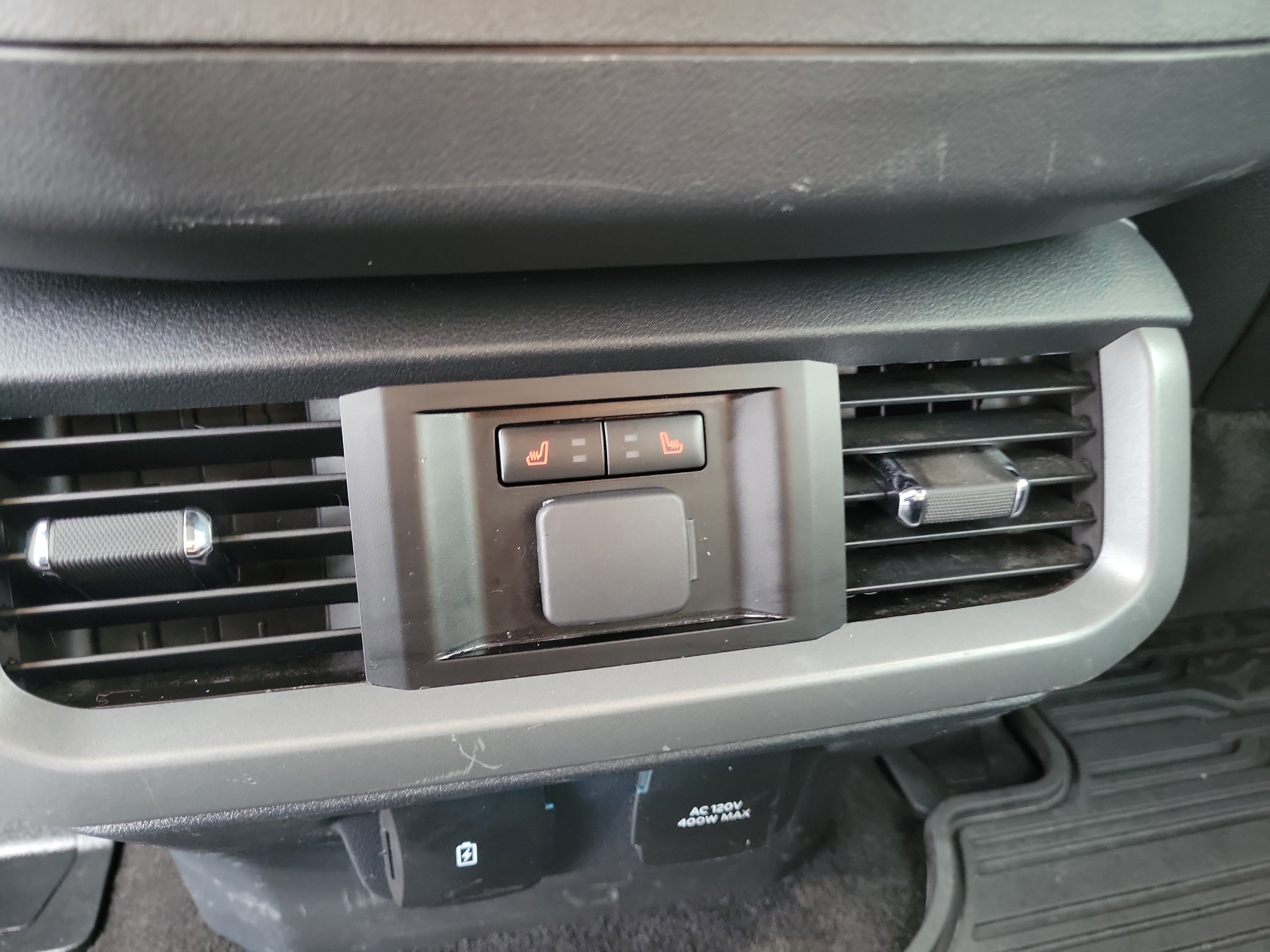 Certified 2022 Ford F150 Lariat w/ Equipment Group 502A High image 16