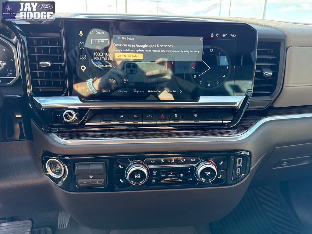 Used 2025 GMC Sierra 1500 SLE AWD/4WD image 21