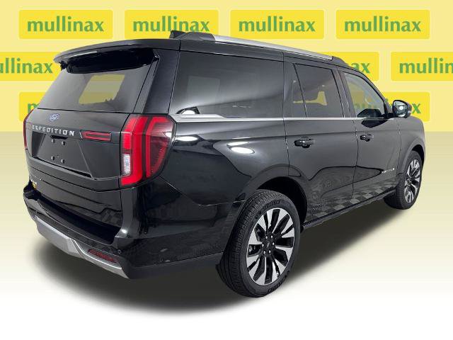 Certified 2025 Ford Expedition Platinum w/ Driver's Package AWD/4WD image 4