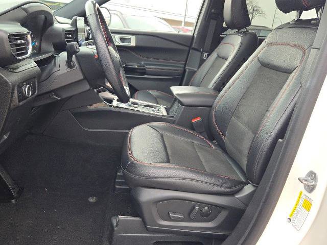 Certified 2023 Ford Explorer ST-Line w/ Class IV Trailer Tow Package image 27