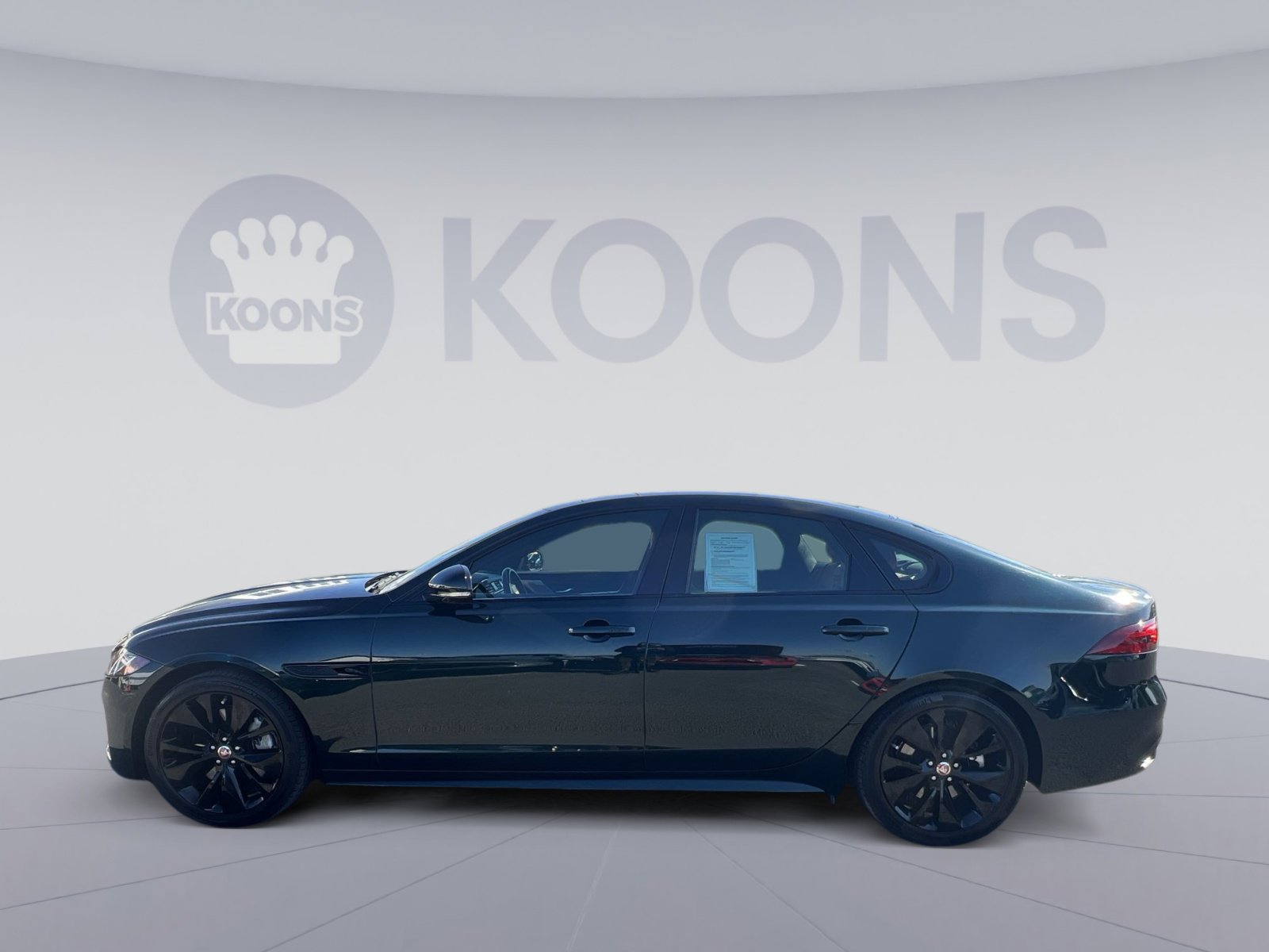 Used 2022 Jaguar XF R-Dynamic SE AWD/4WD image 7