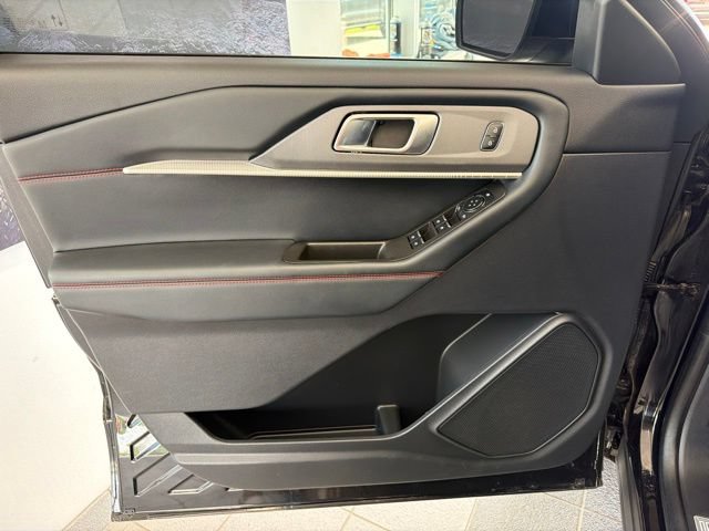 Certified 2025 Ford Explorer ST-Line AWD/4WD image 21
