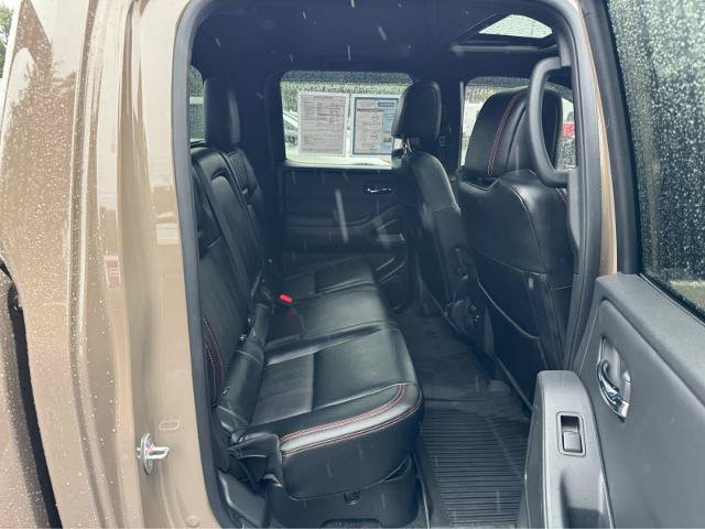 Used 2023 Nissan Frontier PRO-4X w/ Pro-4X Premium Package AWD/4WD image 12