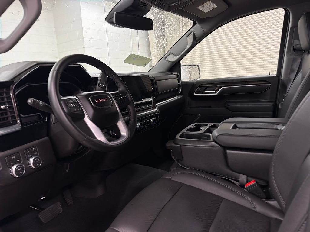 Used 2026 GMC Sierra 1500 SLT AWD/4WD image 6