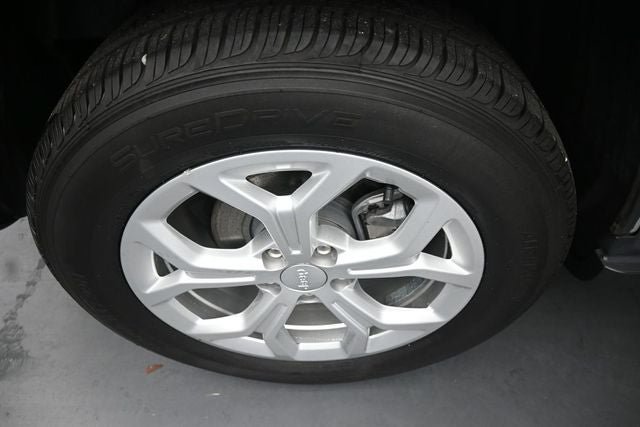 Used 2024 Jeep Compass Latitude AWD/4WD image 15