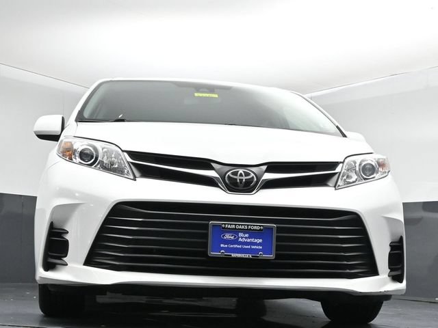 Used 2018 Toyota Sienna LE FWD image 34