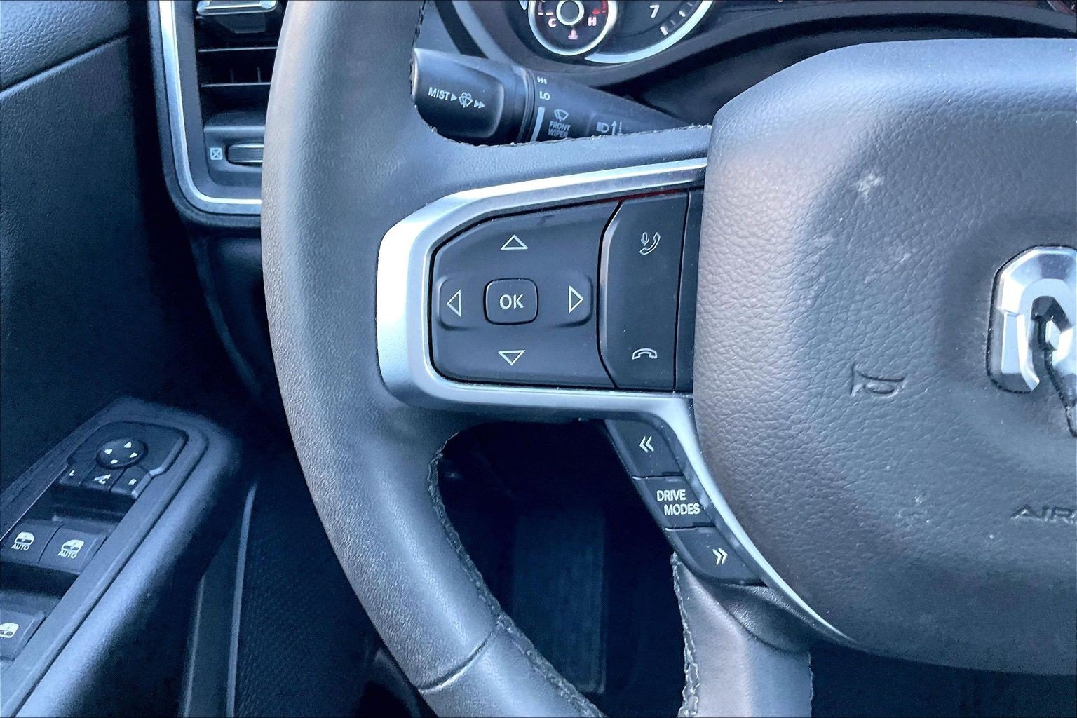 Used 2025 RAM 1500 Big Horn AWD/4WD image 17