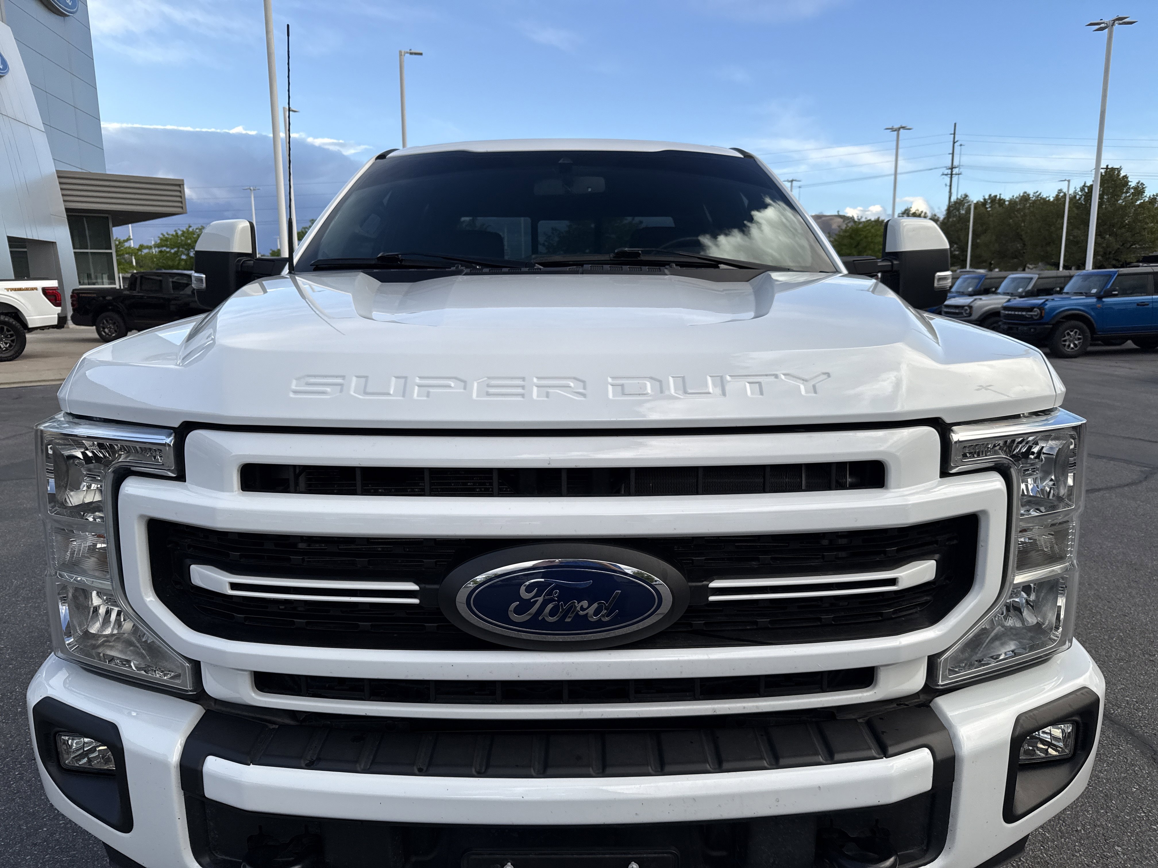 Certified 2022 Ford F250 Lariat AWD/4WD image 9