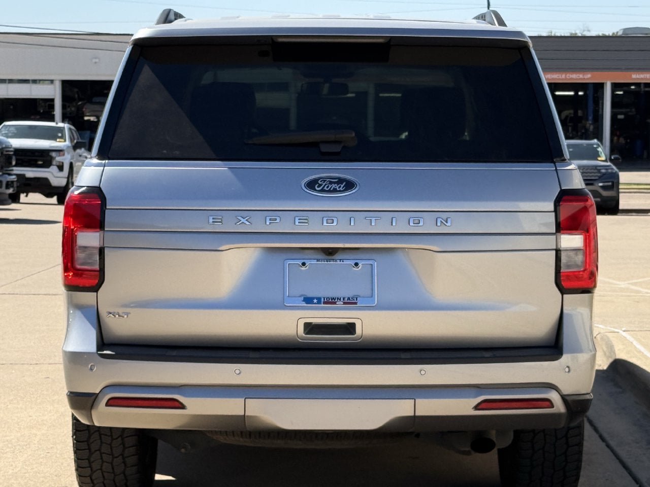 Certified 2022 Ford Expedition XLT RWD image 6