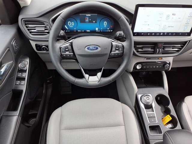 Certified 2023 Ford Escape Platinum AWD/4WD image 6