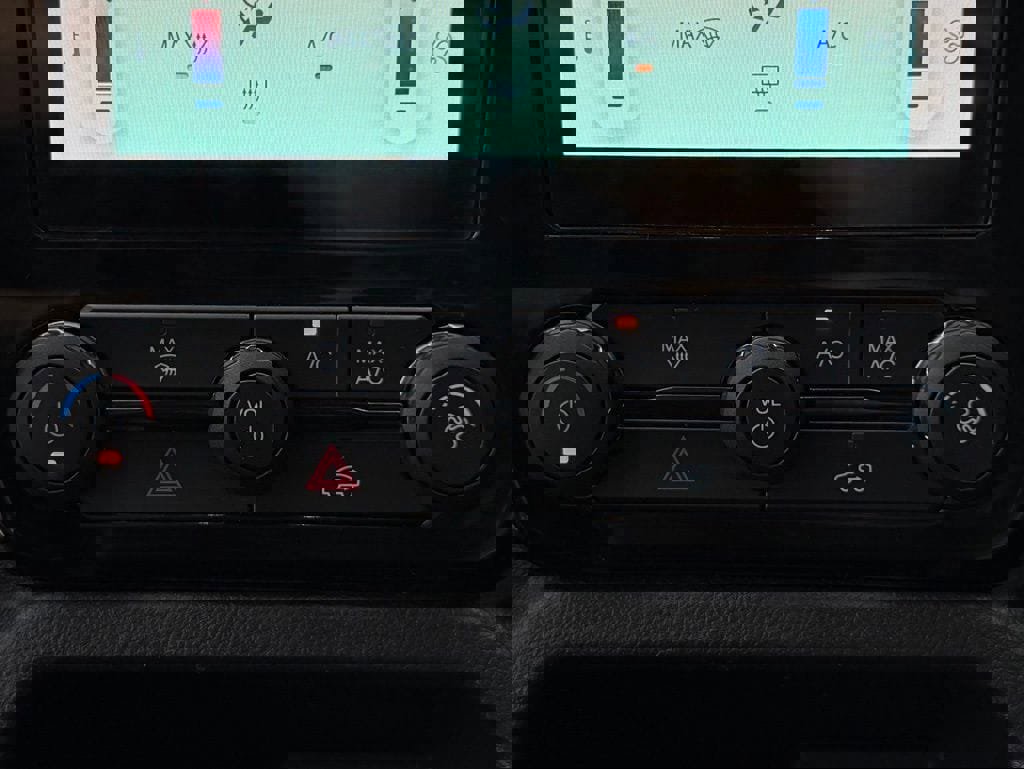 Certified 2025 Ford Ranger XLT w/ Trailer Tow Package image 17