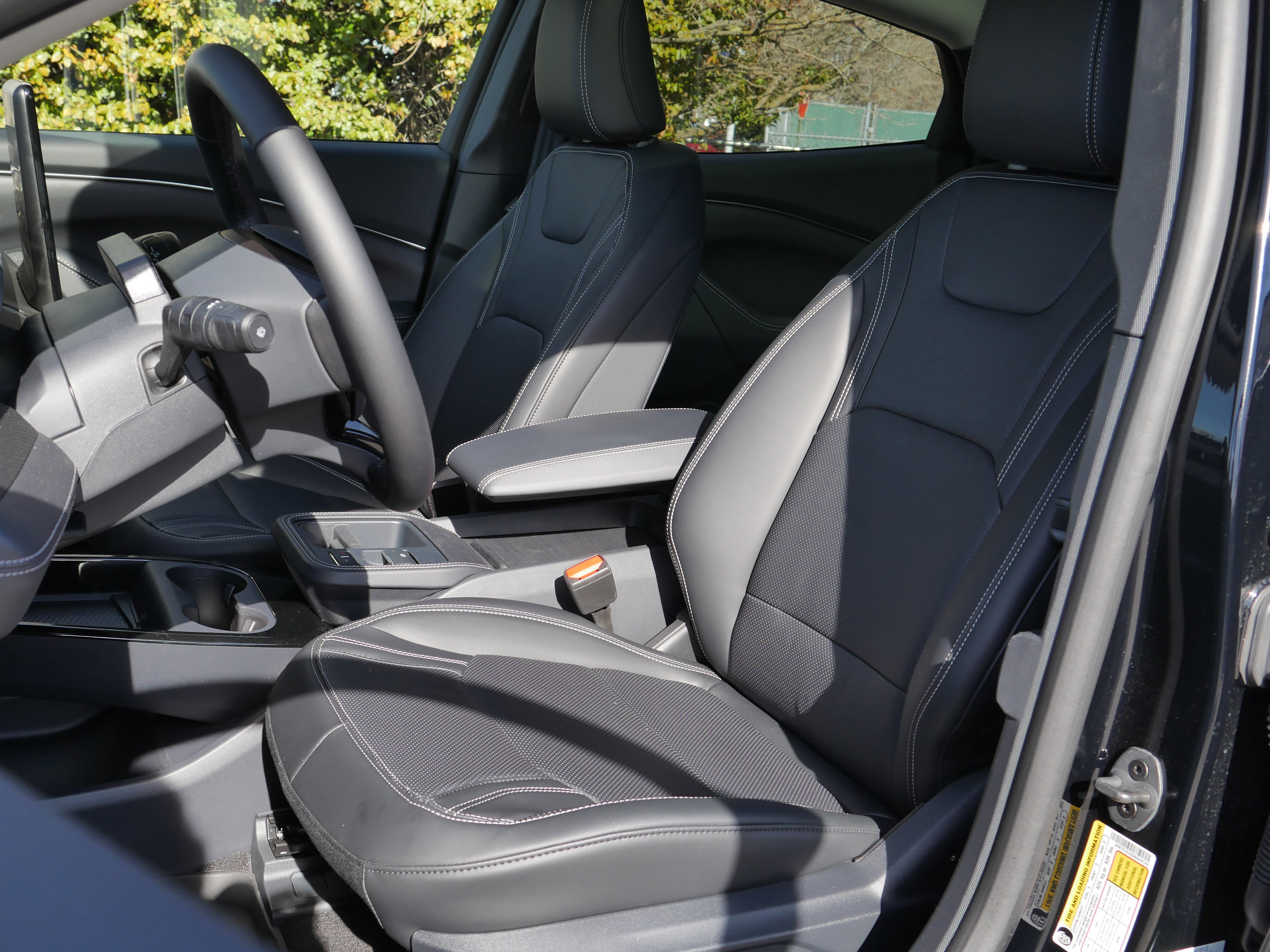 Certified 2025 Ford Mustang Mach-E Premium w/ Interior Protection Package AWD/4WD image 39