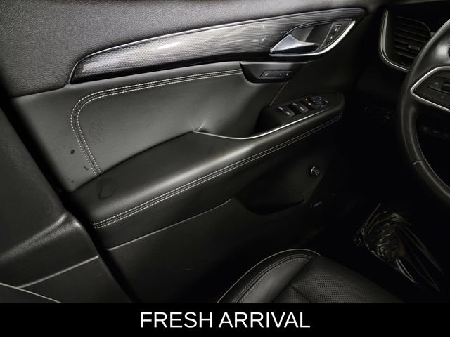 Used 2021 Buick Envision Essence w/ Technology Package I AWD/4WD image 30