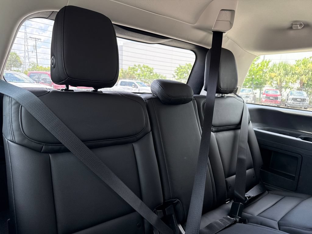 Certified 2025 Ford Expedition Active RWD image 31