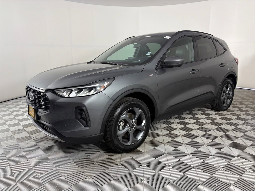 Certified 2025 Ford Escape ST-Line Select AWD/4WD video 3