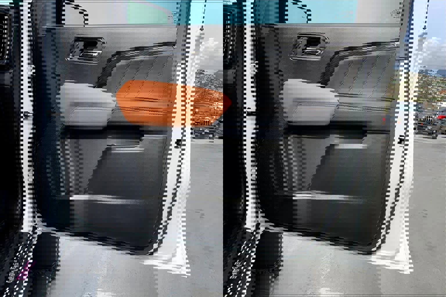 Used 2024 GMC Canyon AT4 w/ AT4 Premium Package image 28