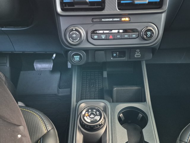 Certified 2025 Ford Maverick Lobo AWD/4WD image 26