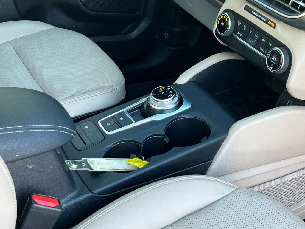 Certified 2020 Ford Escape SE Sport image 12