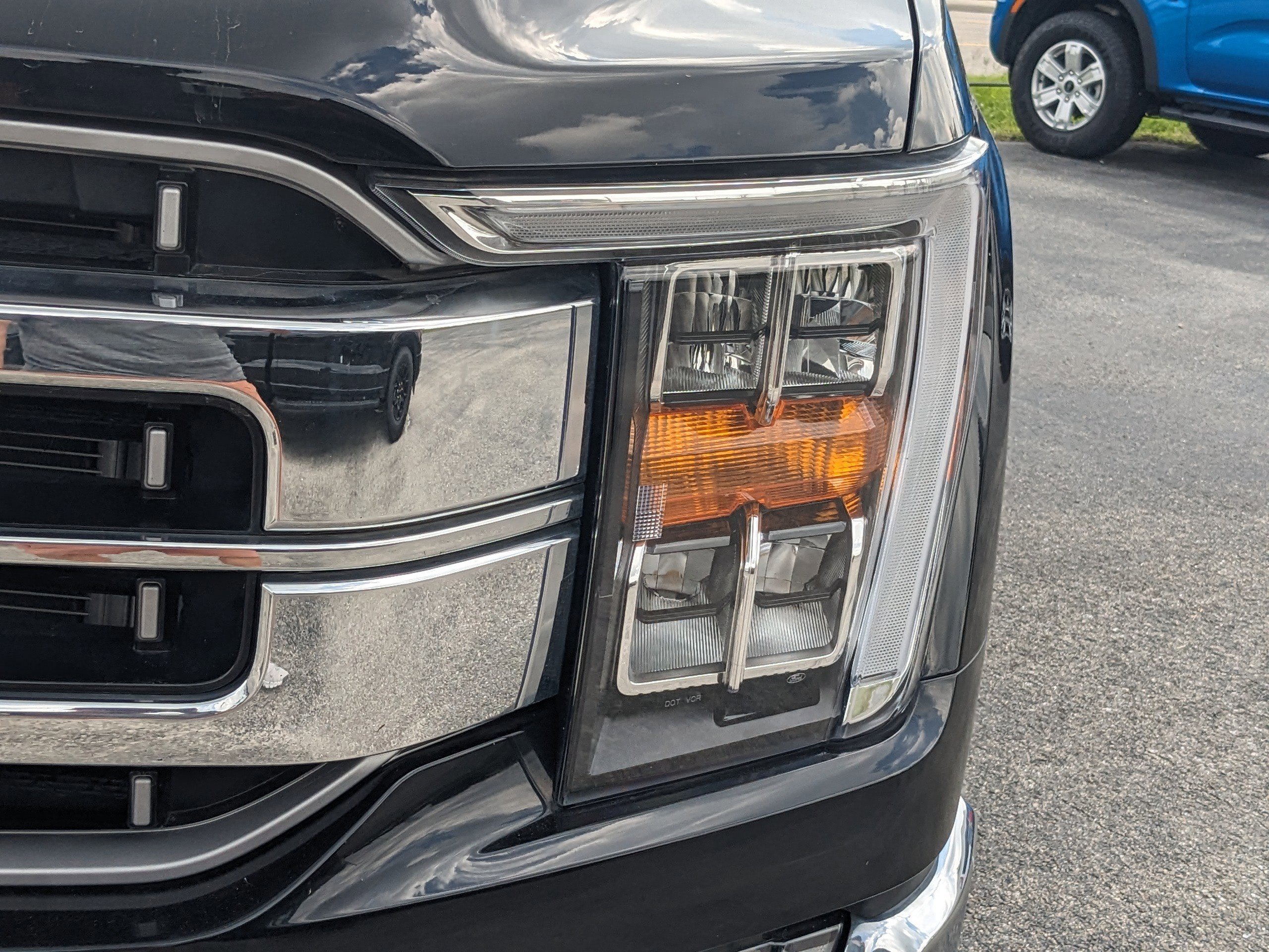 Certified 2022 Ford F150 Lariat AWD/4WD image 9