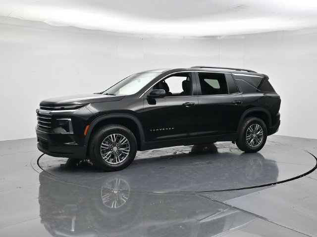 Used 2025 Chevrolet Traverse LT AWD/4WD image 5