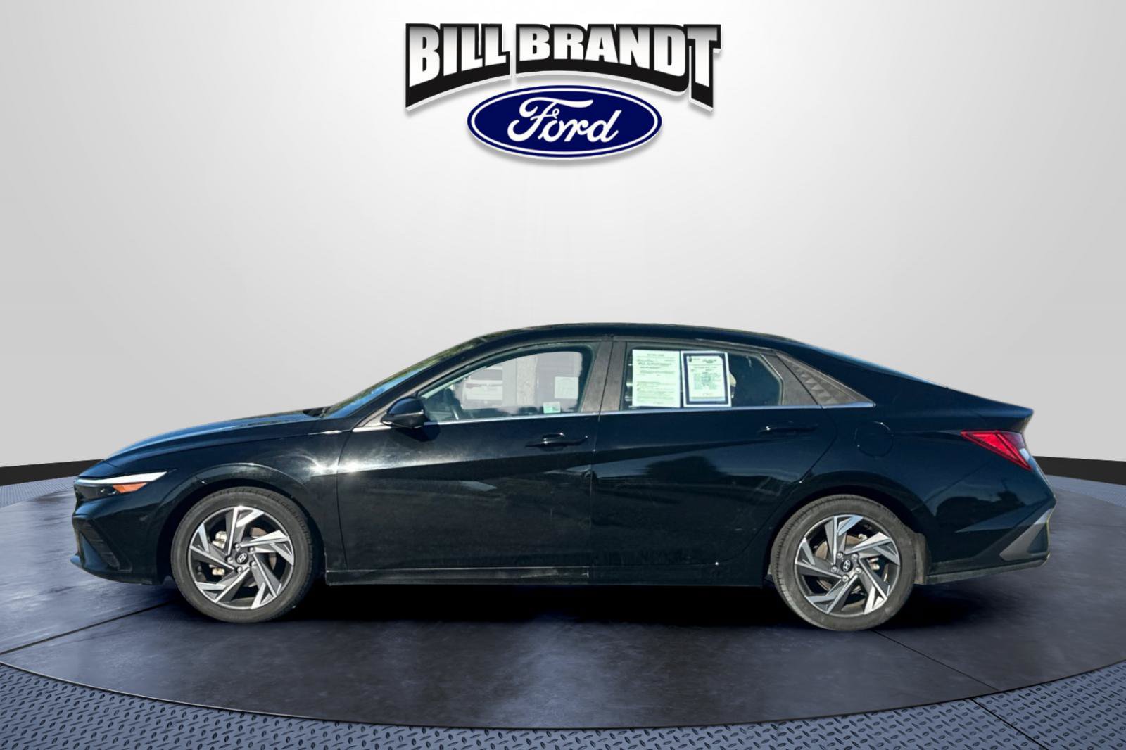 Used 2024 Hyundai Elantra Limited FWD image 6