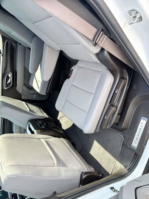 Used 2024 Chevrolet Tahoe Z71 w/ Luxury Package AWD/4WD image 24