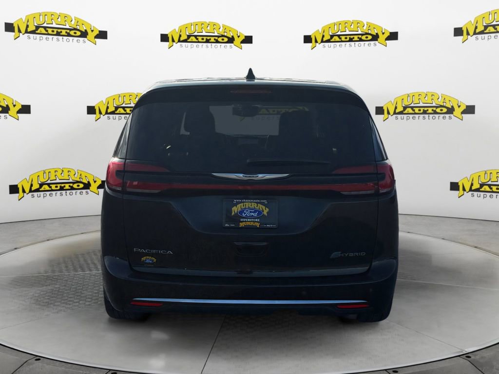 Used 2024 Chrysler Pacifica Limited FWD image 4