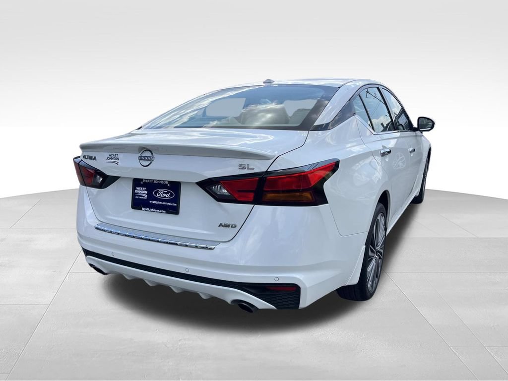 Used 2023 Nissan Altima 2.5 SL AWD/4WD image 3