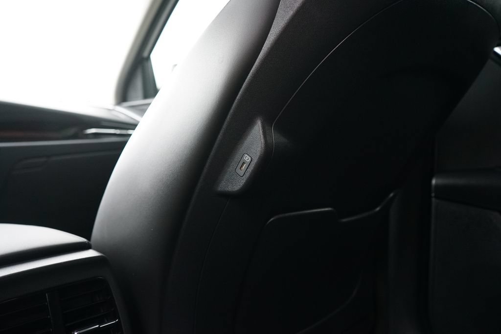 Used 2025 Kia Niro EX Touring FWD image 12