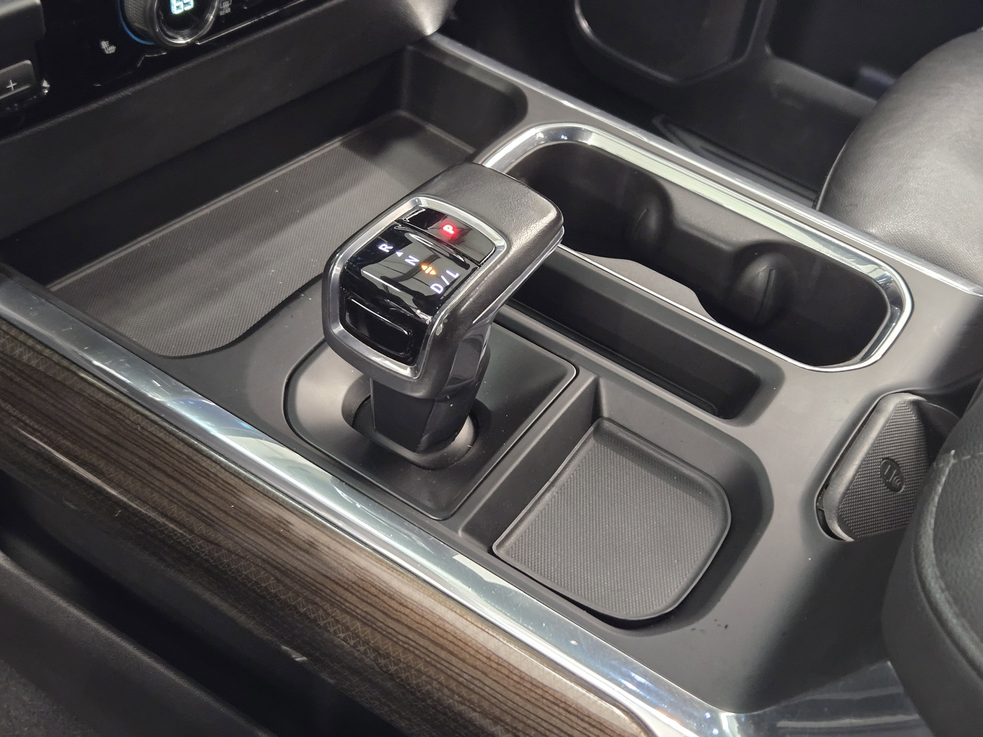 Used 2022 Chevrolet Silverado 1500 LT Trail Boss w/ Convenience Package II image 19