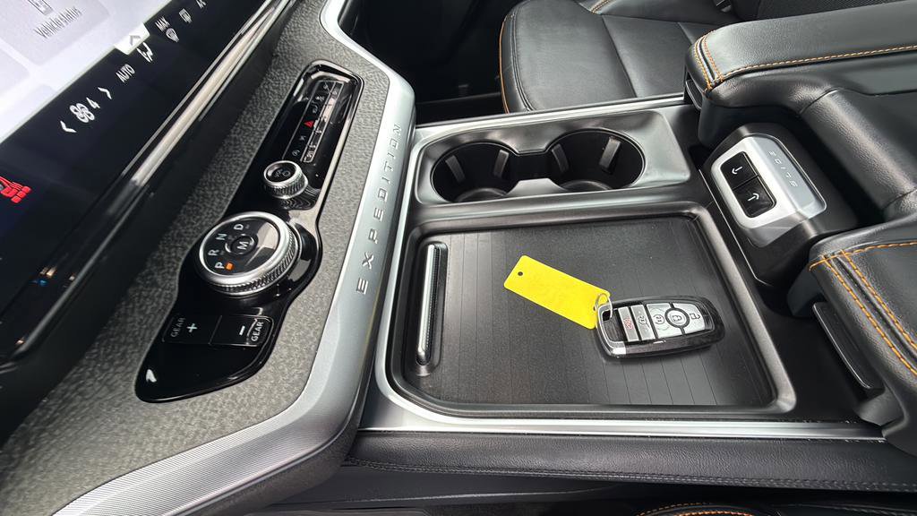 Certified 2025 Ford Expedition Tremor AWD/4WD image 26