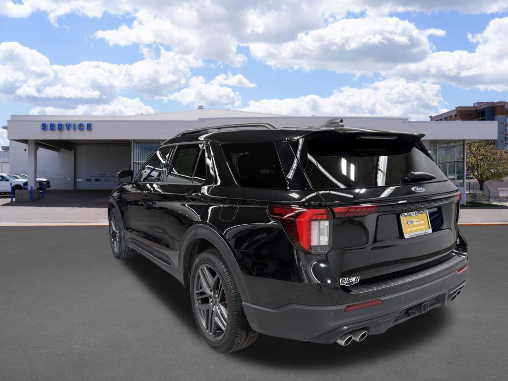Certified 2025 Ford Explorer ST AWD/4WD image 5