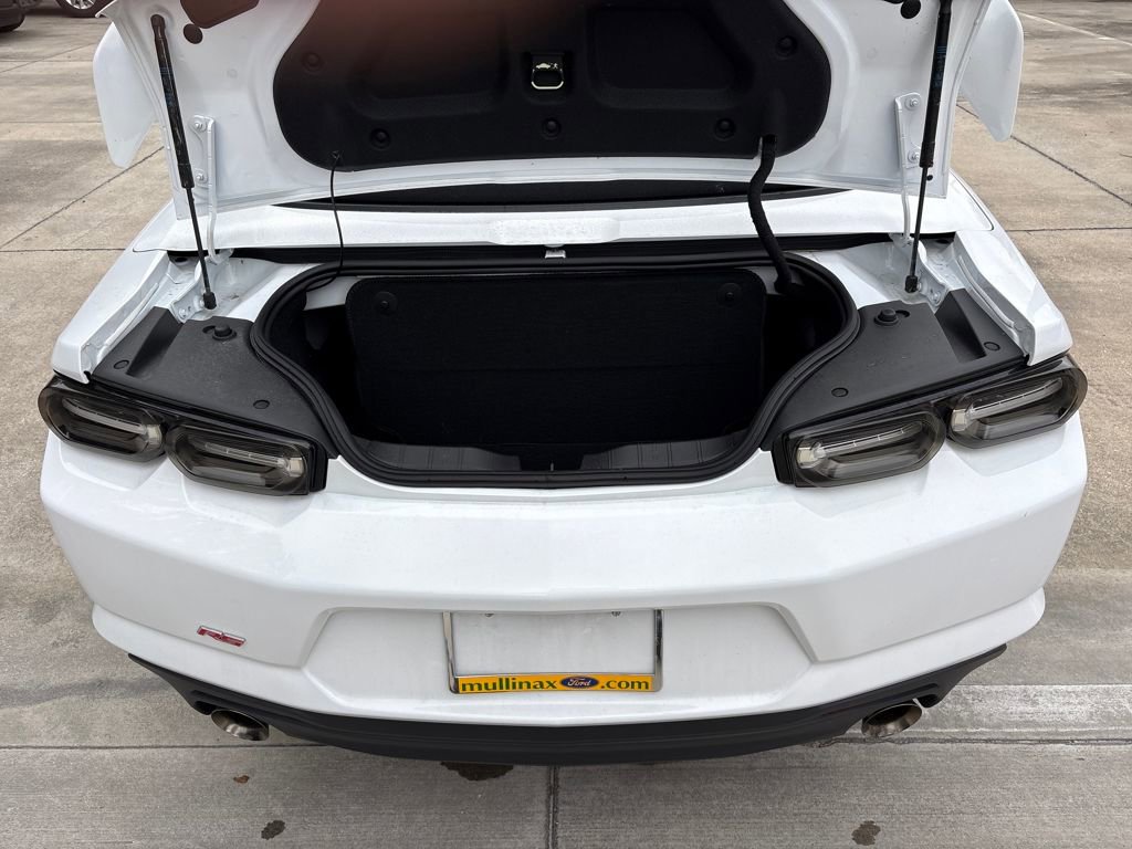 Used 2023 Chevrolet Camaro LT w/ RS Package image 29