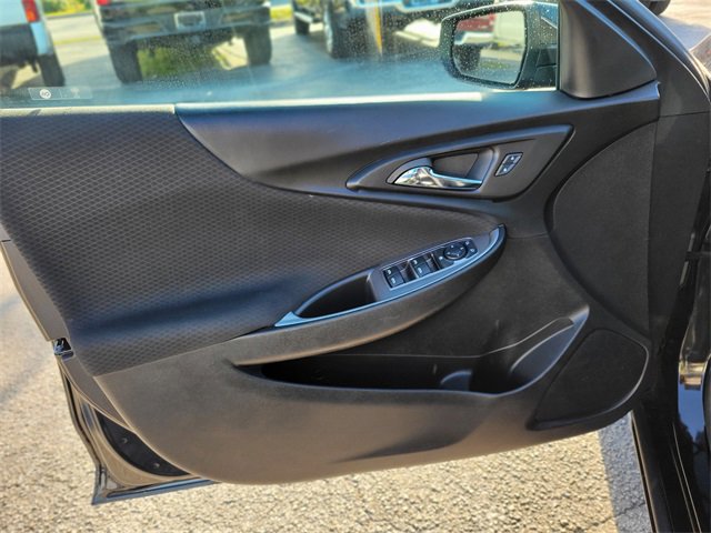 Used 2025 Chevrolet Malibu LT image 15