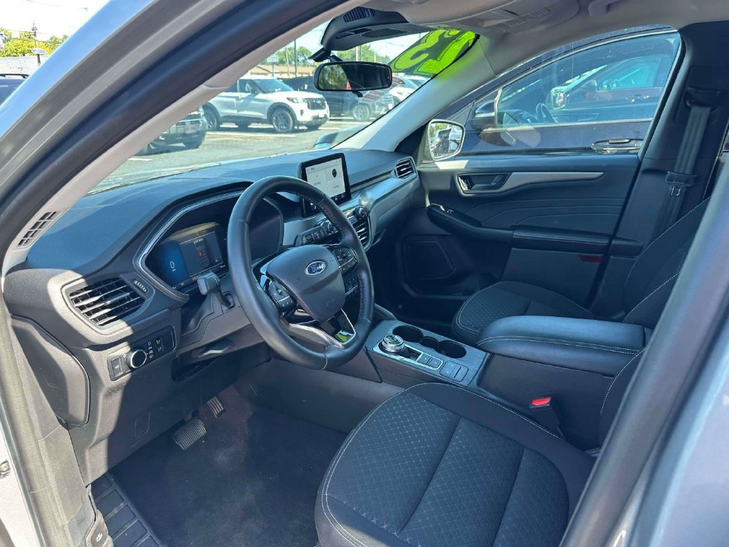 Certified 2023 Ford Escape Active AWD/4WD image 15