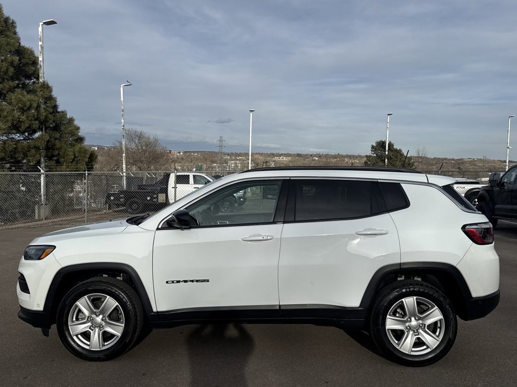 Used 2022 Jeep Compass Latitude w/ Convenience Group image 2