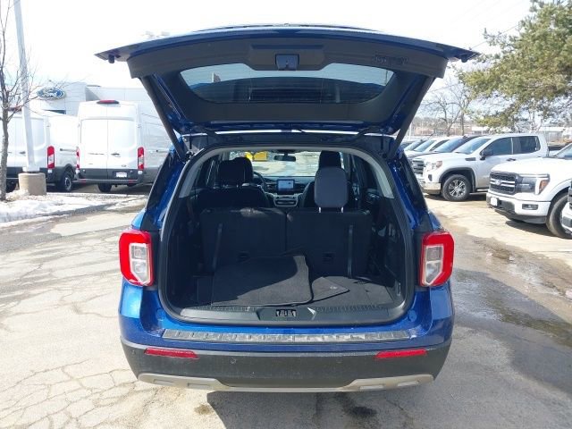 Certified 2022 Ford Explorer XLT w/ Equipment Group 202A image 29