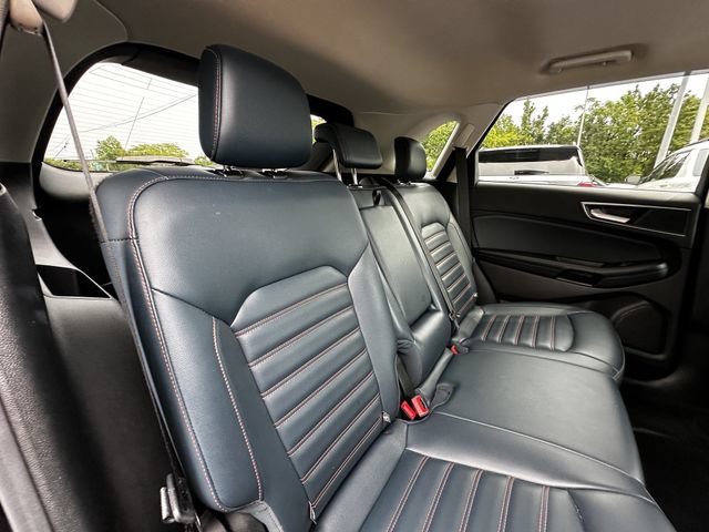 Certified 2022 Ford Edge SEL w/ Sport Appearance Package AWD/4WD image 37