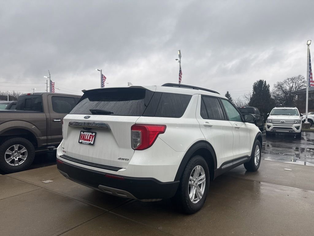 Certified 2023 Ford Explorer XLT w/ Equipment Group 202A image 9