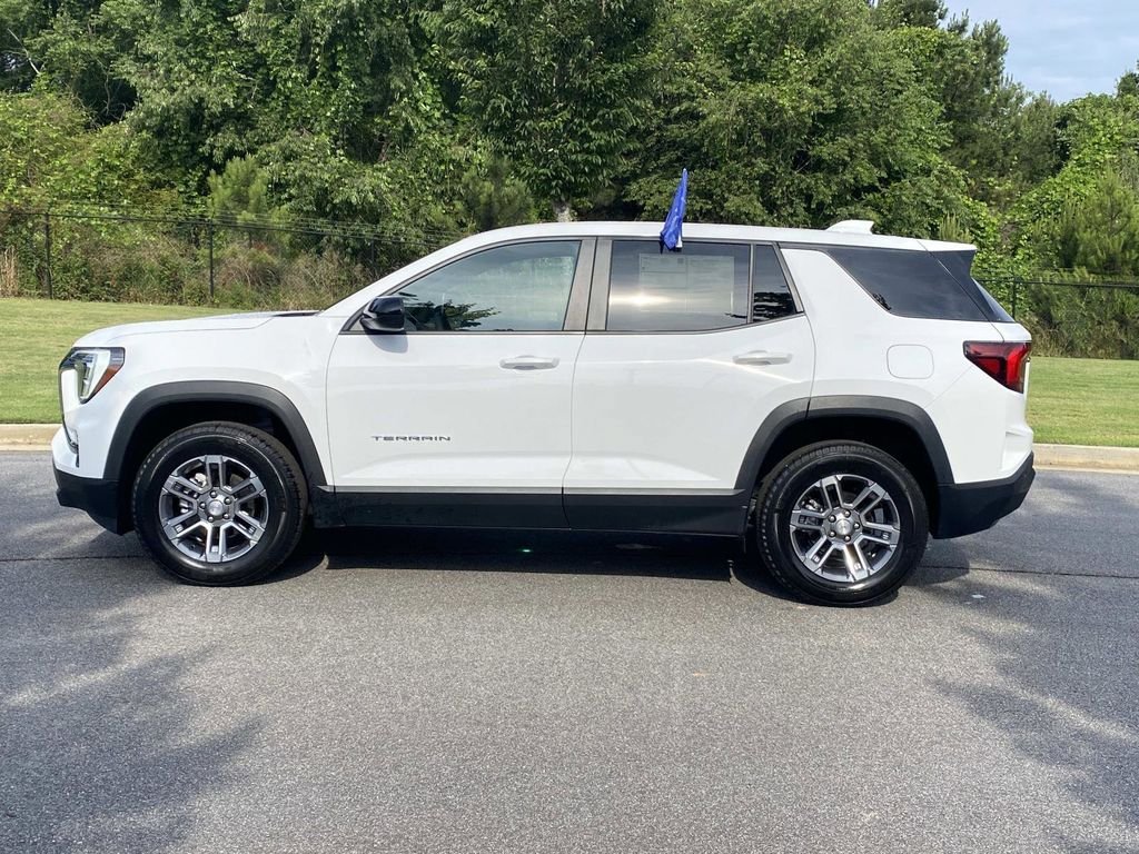Used 2025 GMC Terrain Elevation AWD/4WD image 9