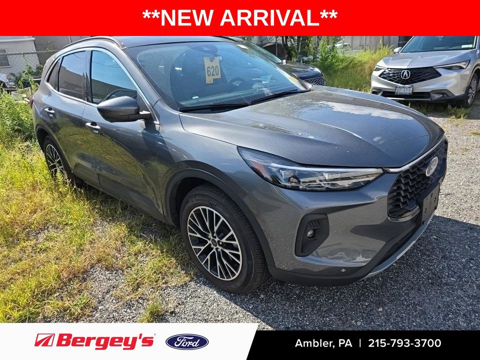 Certified 2023 Ford Escape SE w/ PHEV Premium Package
