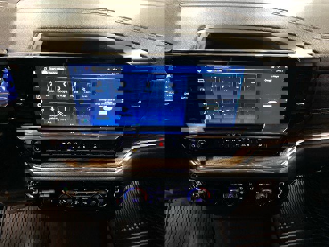 Used 2023 Chevrolet Silverado 1500 RST w/ Z71 Off-Road Package AWD/4WD image 25