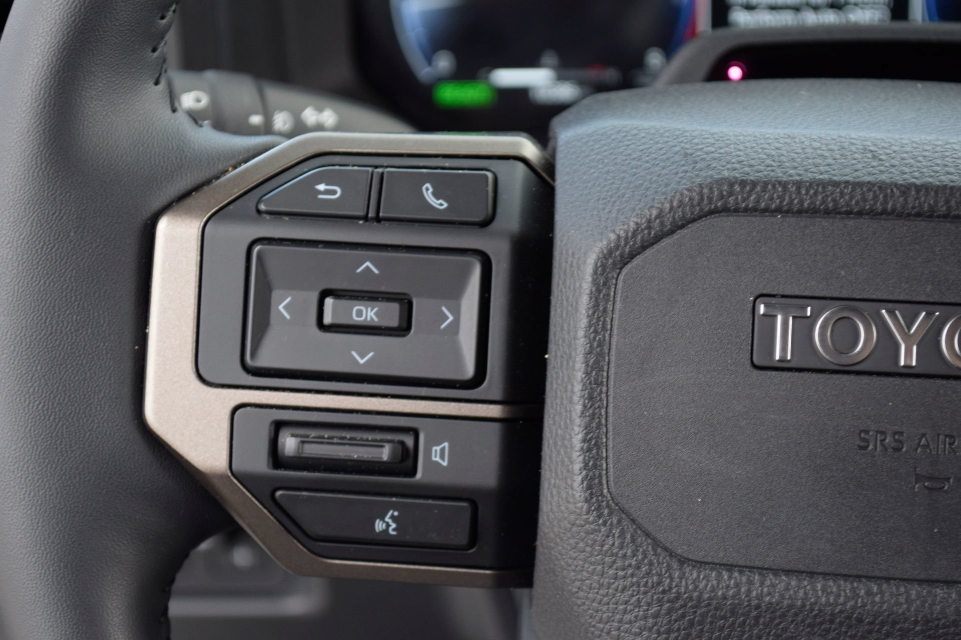 Used 2025 Toyota Land Cruiser AWD/4WD image 8