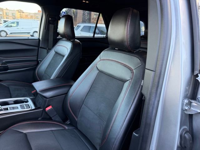 Certified 2022 Ford Explorer ST-Line w/ Class IV Trailer Tow Package image 19